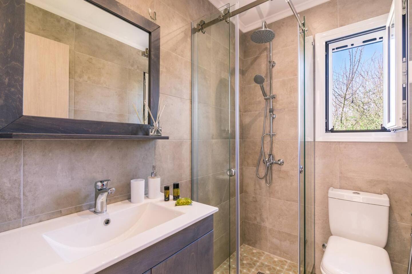 Lamda Apartments By Estia Roda  Bagian luar foto